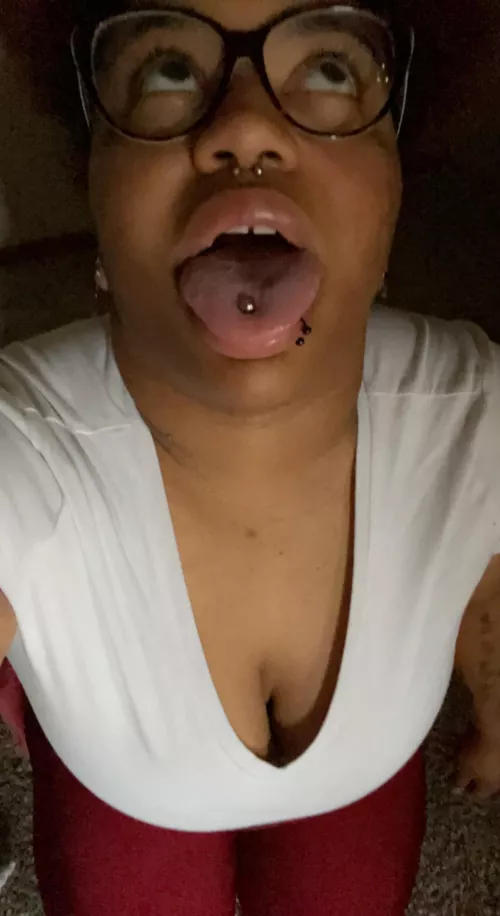 Another happy hypnotised bimbo made to mindlessly goon