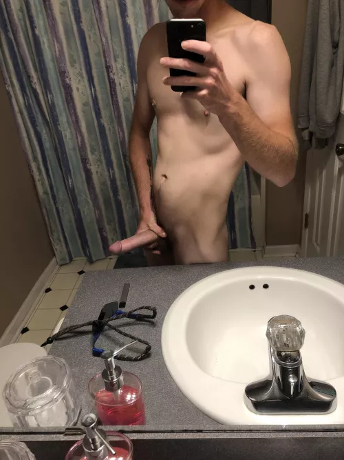 Any cougars in need?😈