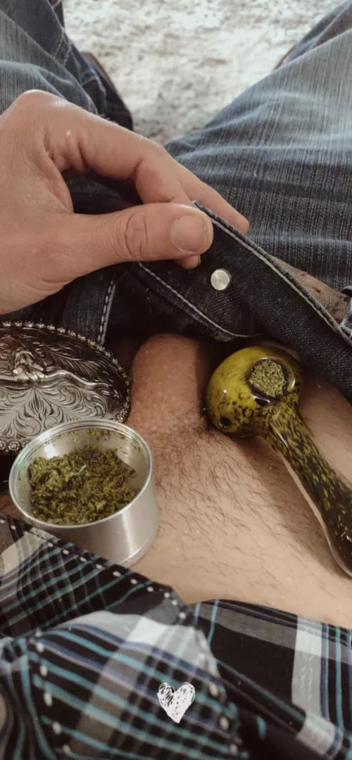 Anybody down for a sesh? [m]