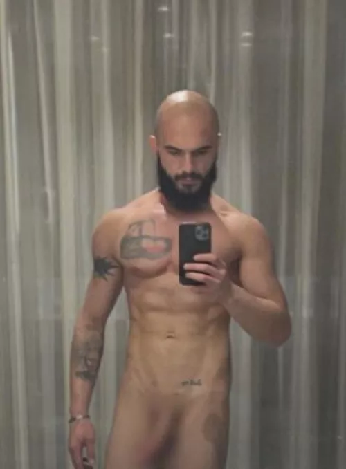 Anybody gets hard lookin urself in the mirror?