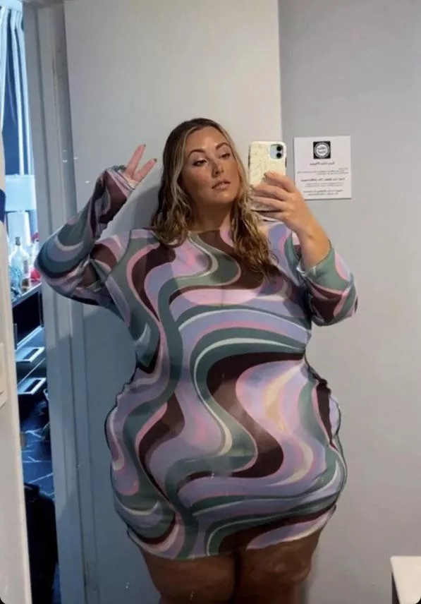 anyone know her @?