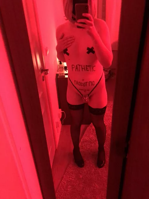 Anyone wanna humiliate me right now? No limits 😉