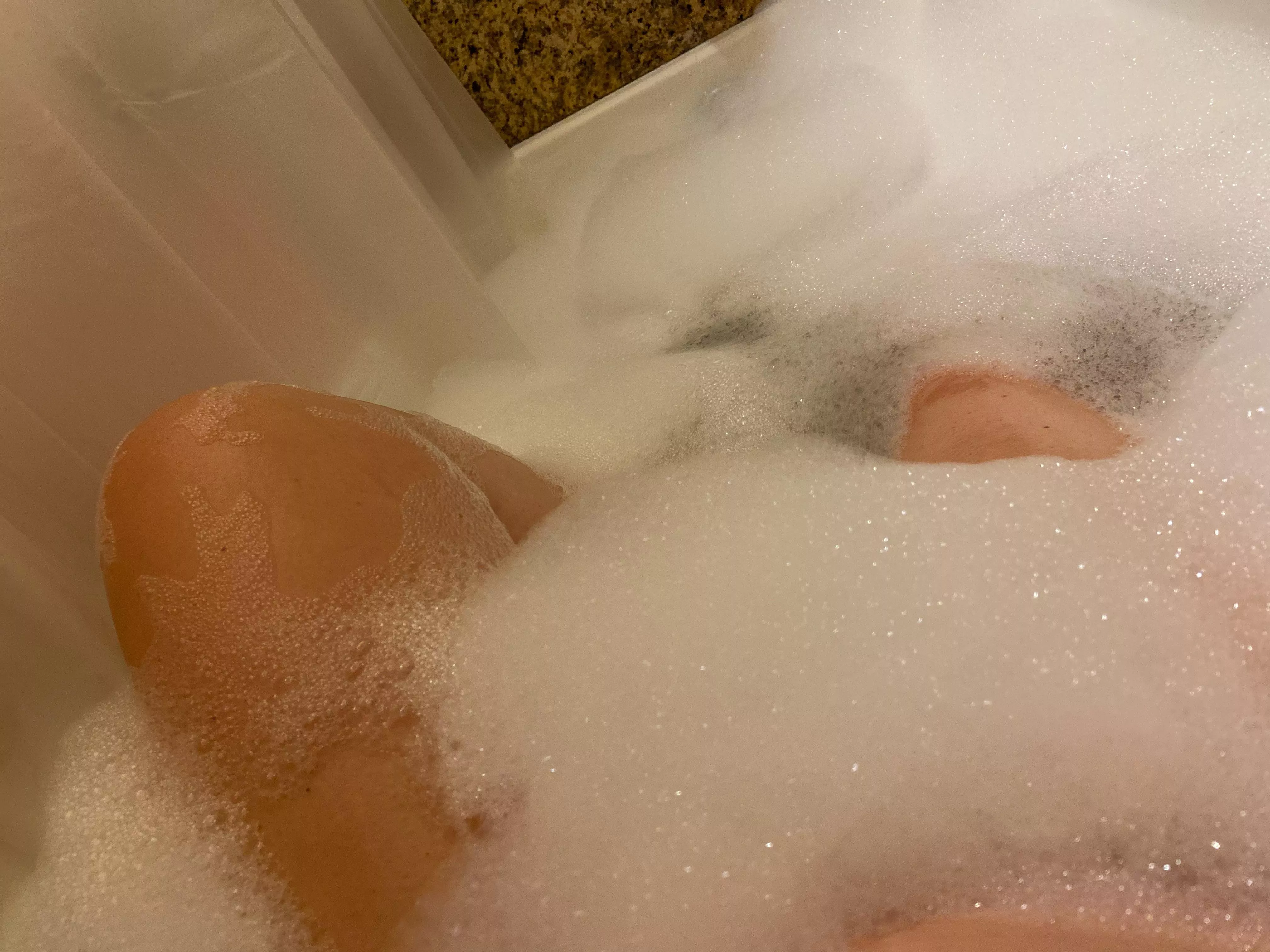 Anyone wanna see what’s under these bubbles ? 😉