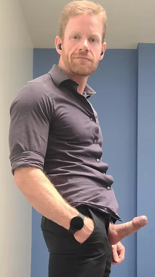 Are boners classier in business attire? 🤔