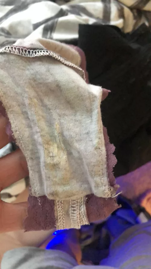 Are you alone at home and bored? You got access to your moms/wife/gfs panties and bras and her sex toys. You want to do as I say and get cucked? Pm is open.