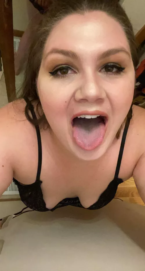 Are you thirsty 💦 it’s Thursday 💋