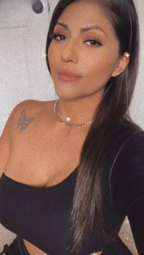 As we approach the weekend,how about getting a special treat from your goddess if you're willing to accept the pleasure. As we approach the weekend,how about getting a special treat from your goddess if you're willing to accept the pleasure.