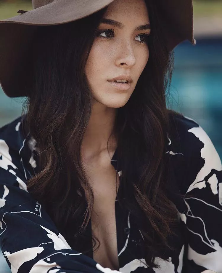 Asian x Latino