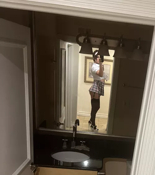 At my BBC daddy’s house ♠️😈💕