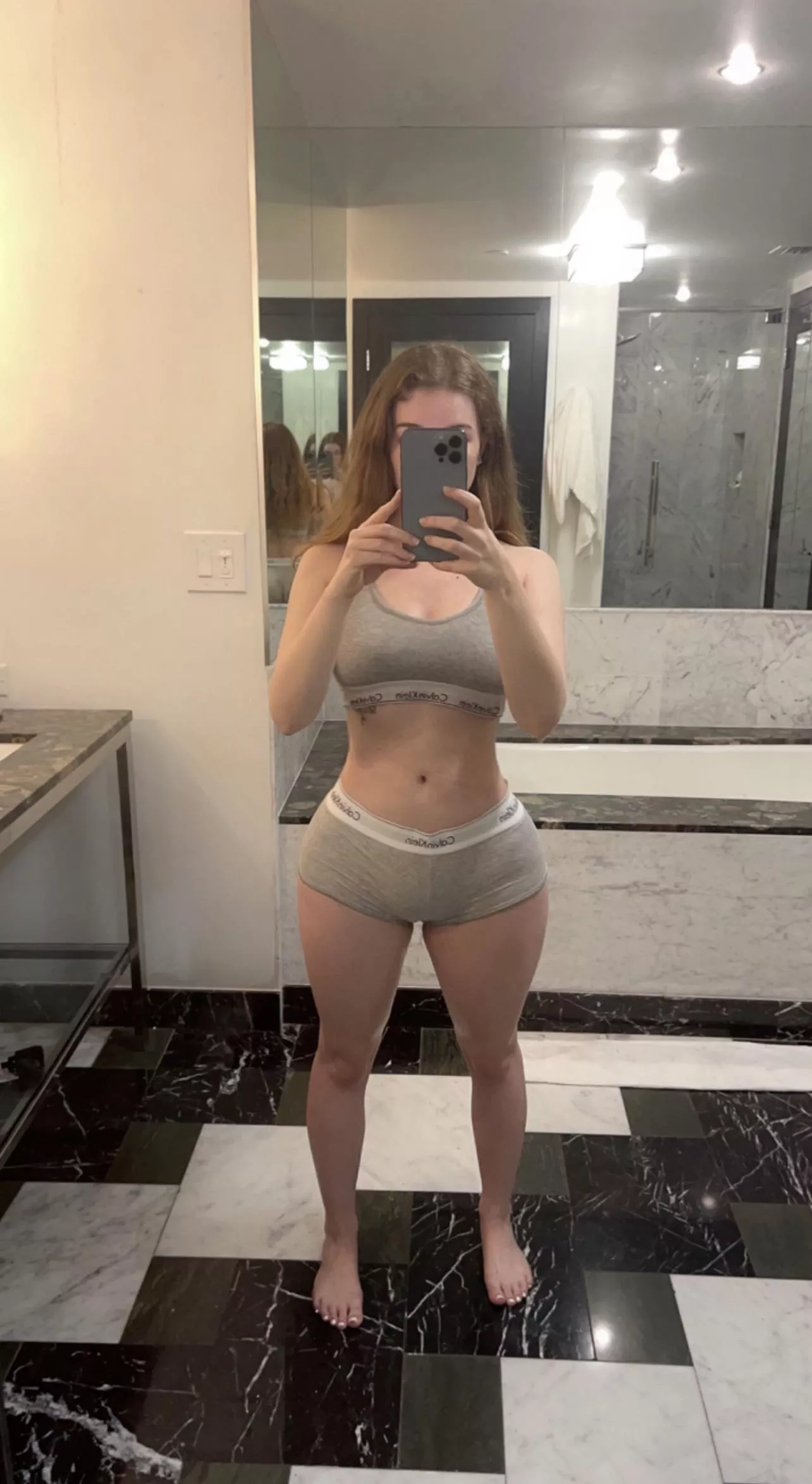 Baby making hips