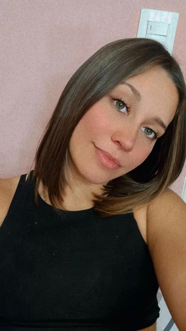 Barely legal π€« PE student. Pretty braces w/ a big booty ποΈββοΈ GFE π Good girl with a very naughty side Online all dayπ¦ Barely legal π€« PE student. Pretty braces w/ a big booty ποΈββοΈ GFE π Good girl with a very naughty side Online all dayπ¦