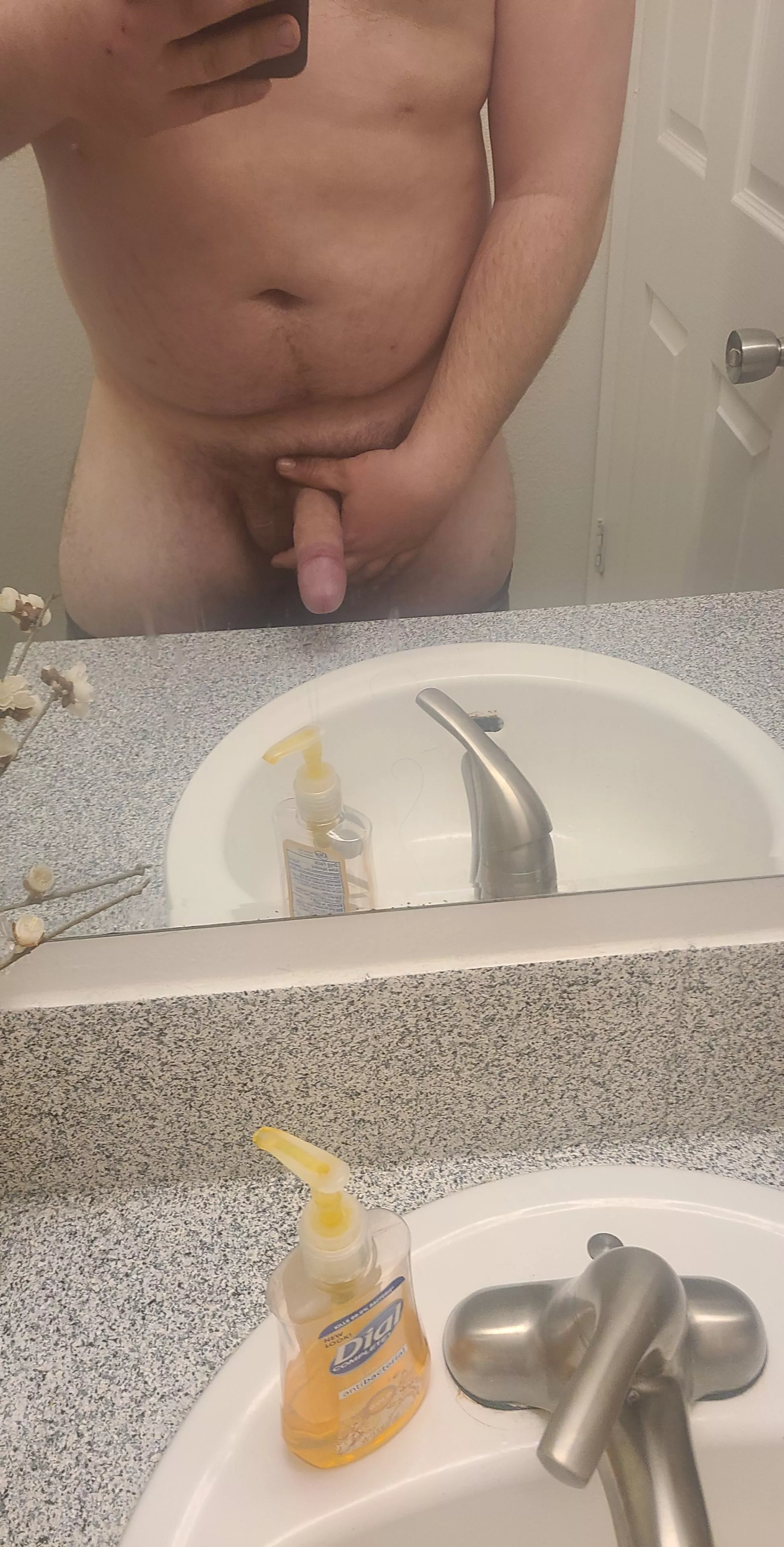 bathroom selfies