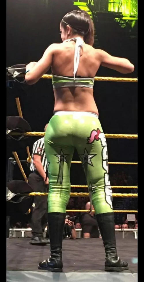 Bayley's Big Fat Ass 😍😍😍