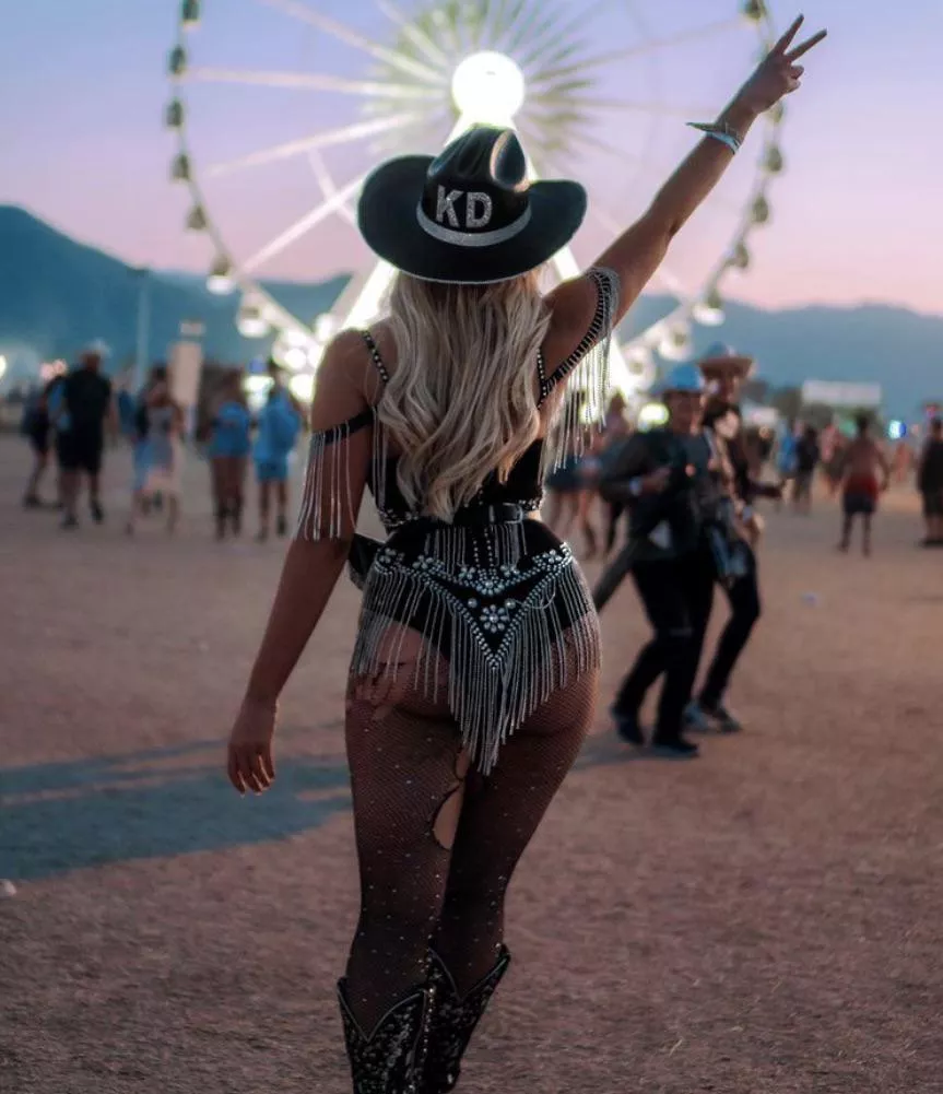 BB21 Kat’s ass