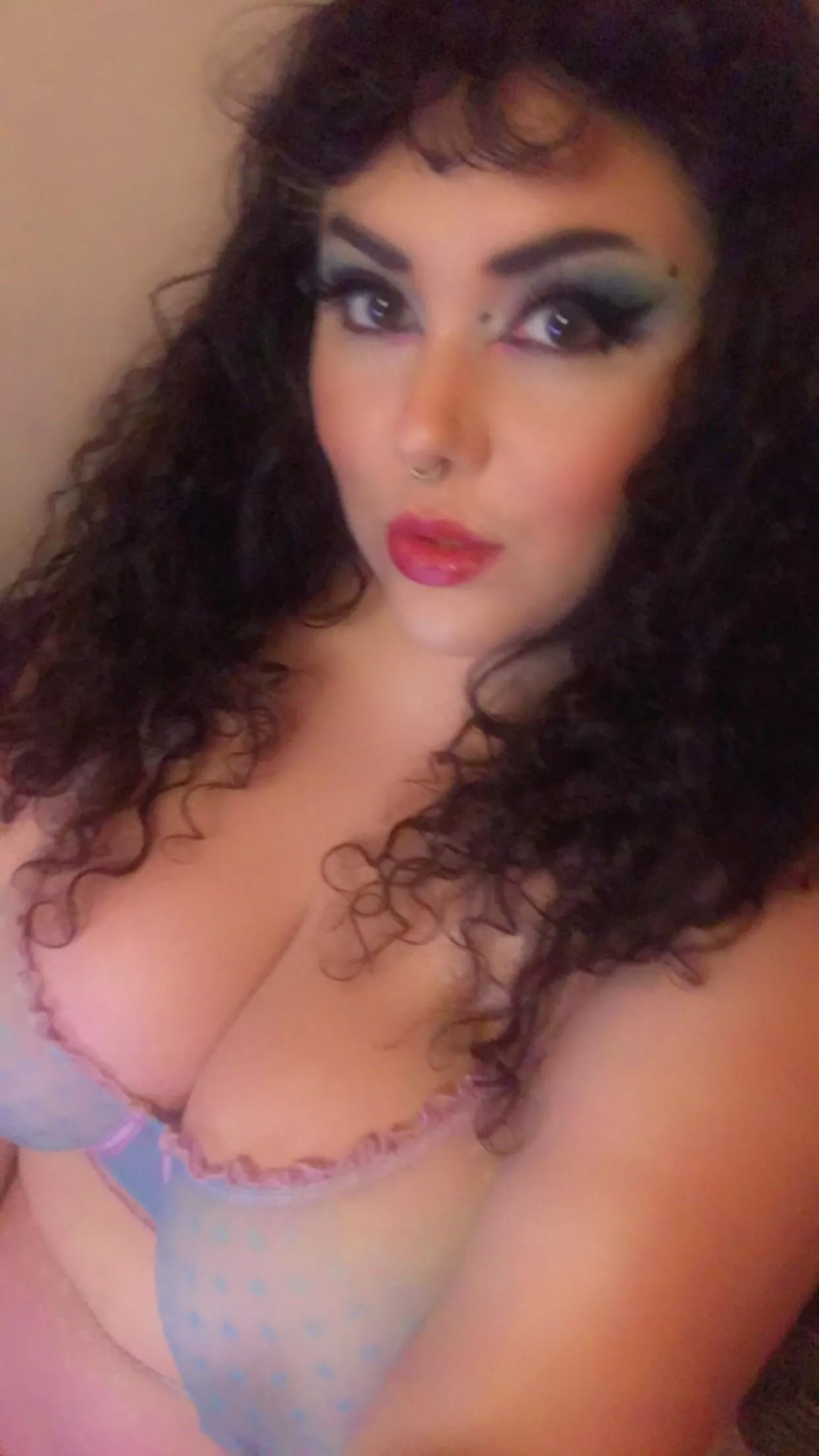 BBW beauty live rn~ ✨✨🖤