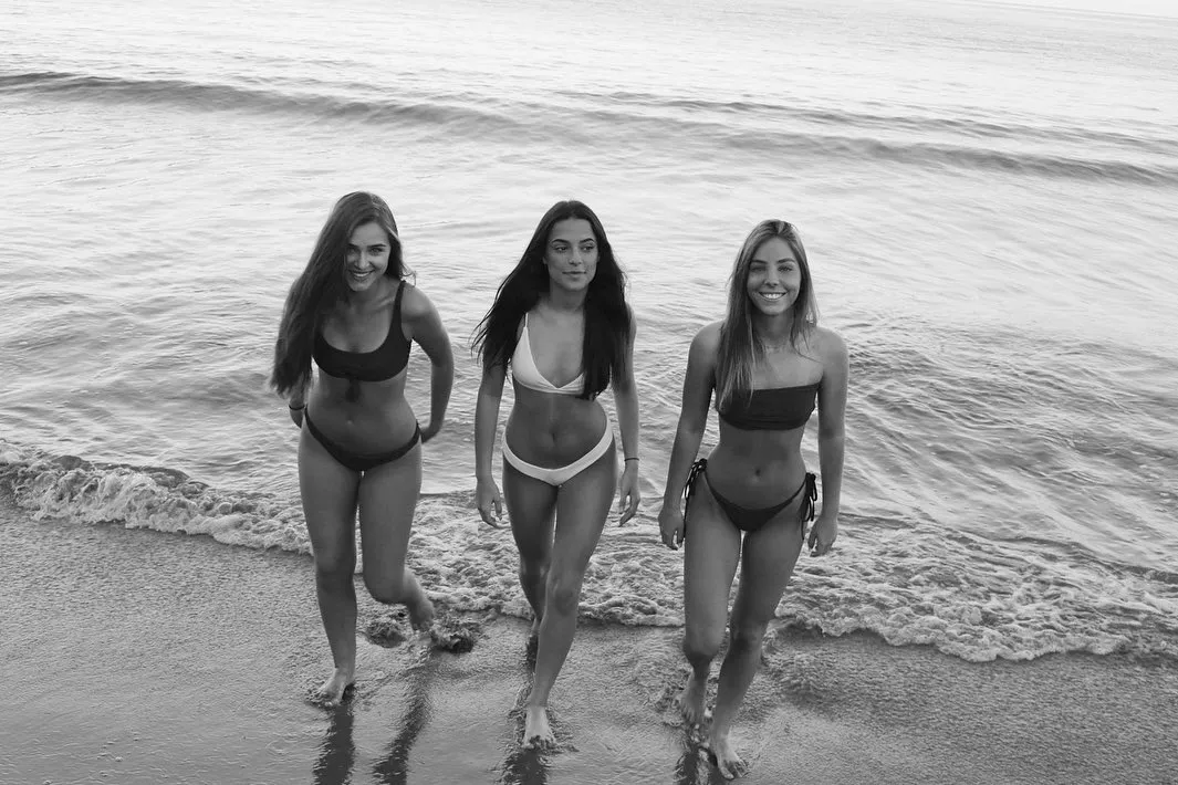 Beach Babes