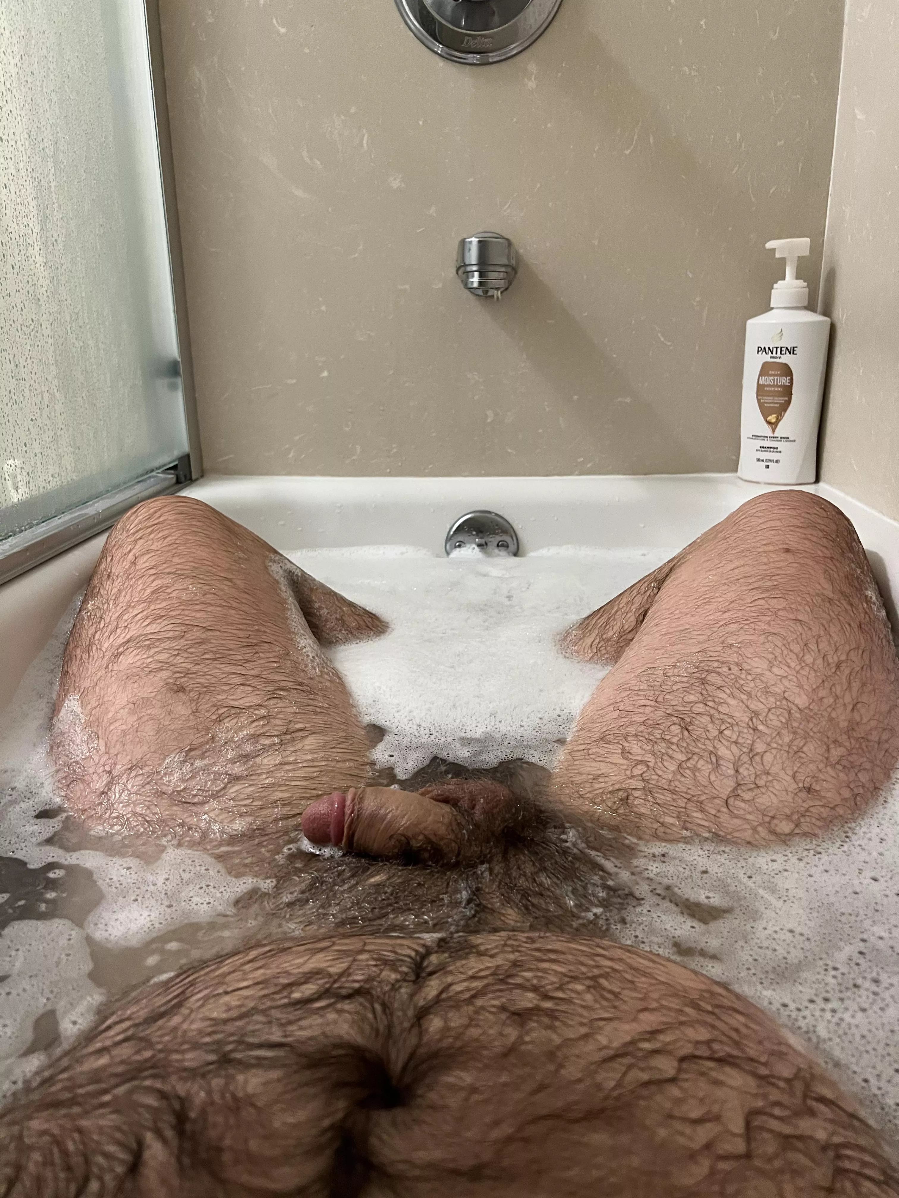 Bear in a tub 🧼