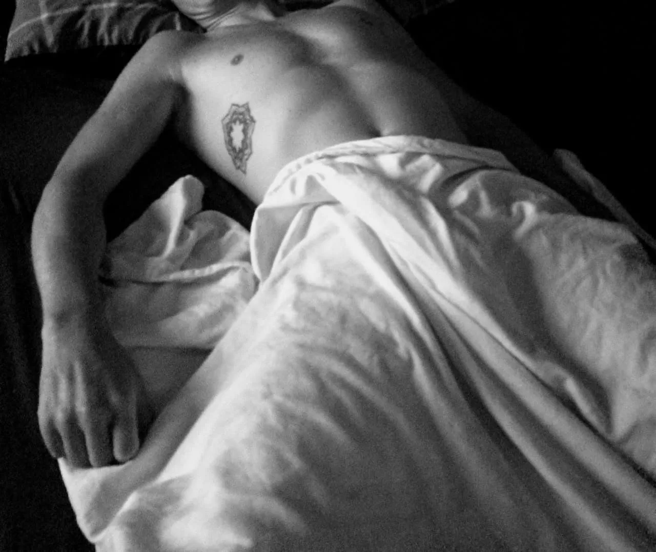 Bedsheets & Bulge