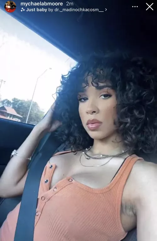 Been wanting to see her armpit 😍