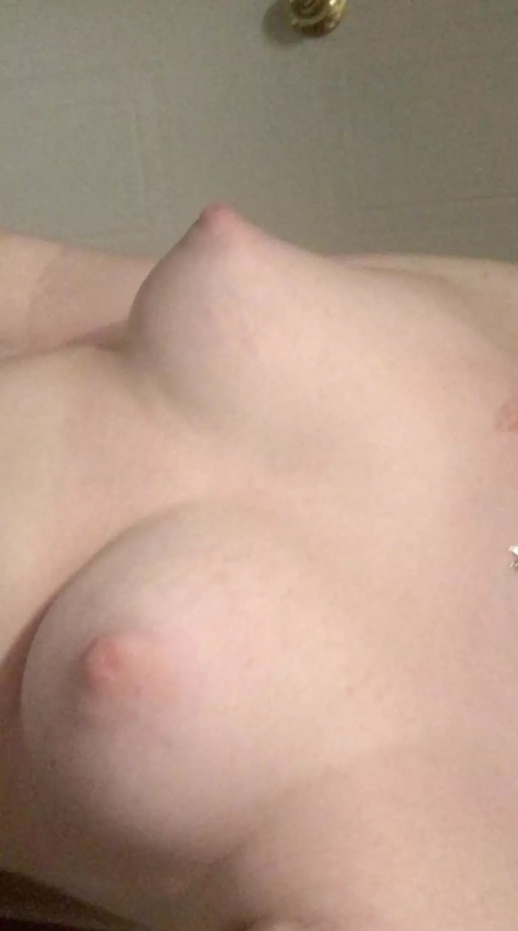 Before I shower😋