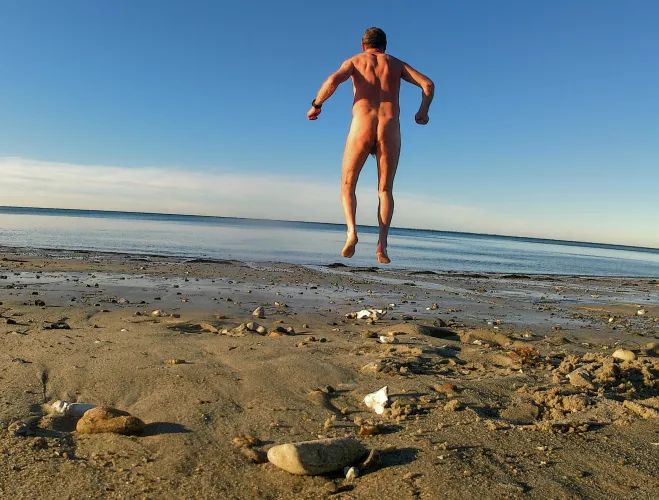 Being free and having fun are the reasons to be naked at the beach, don't you think?