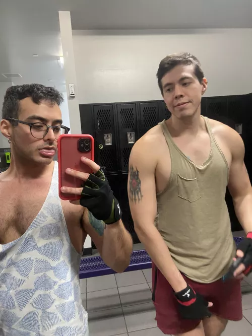 BF and I had a good gym day 💪🏻😜