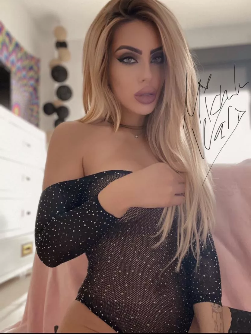 Bimbo face