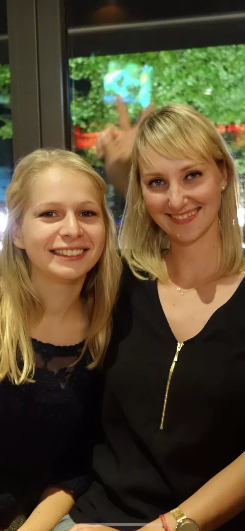 Blondes [2]