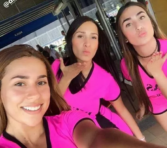 Blowing kisses selfie