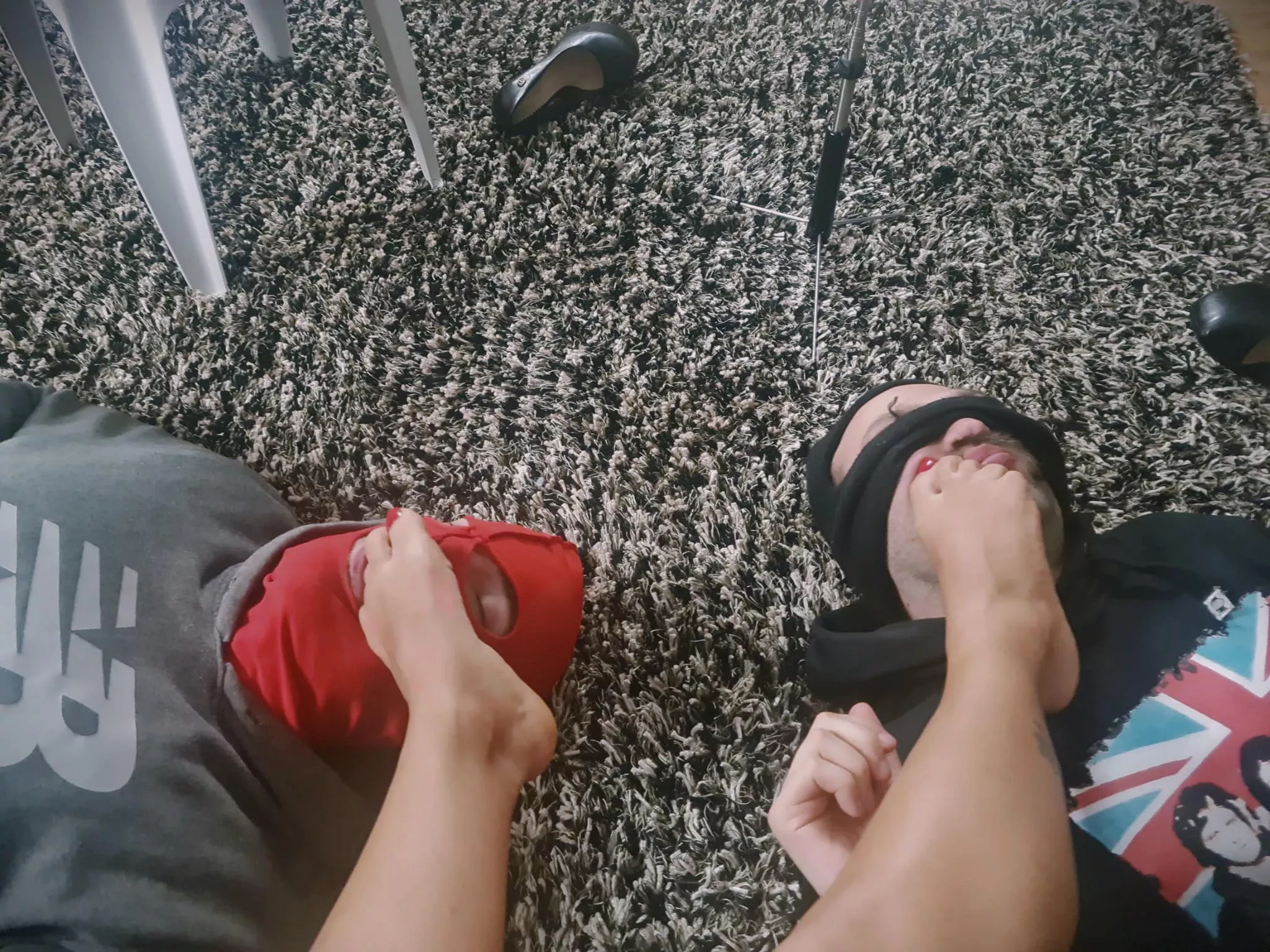 Boys like to be under my feet😌 that’s where they belong