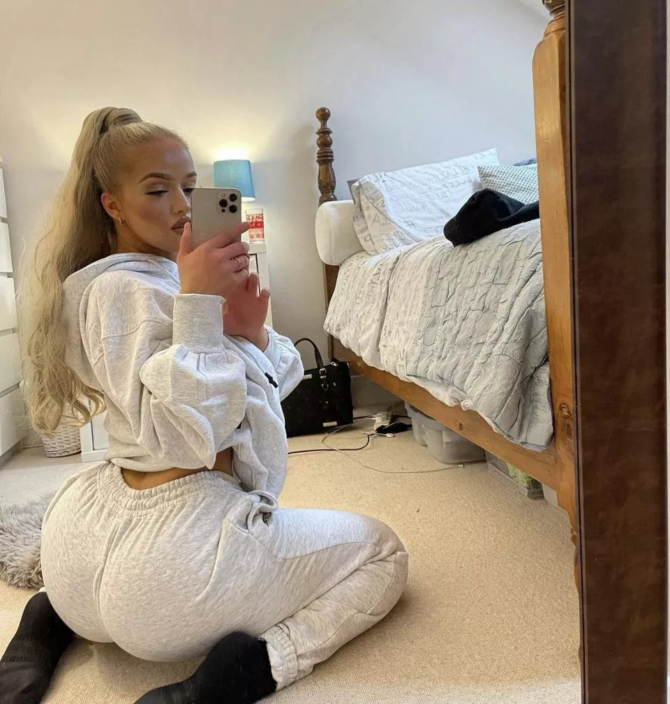 Brianna 🍑