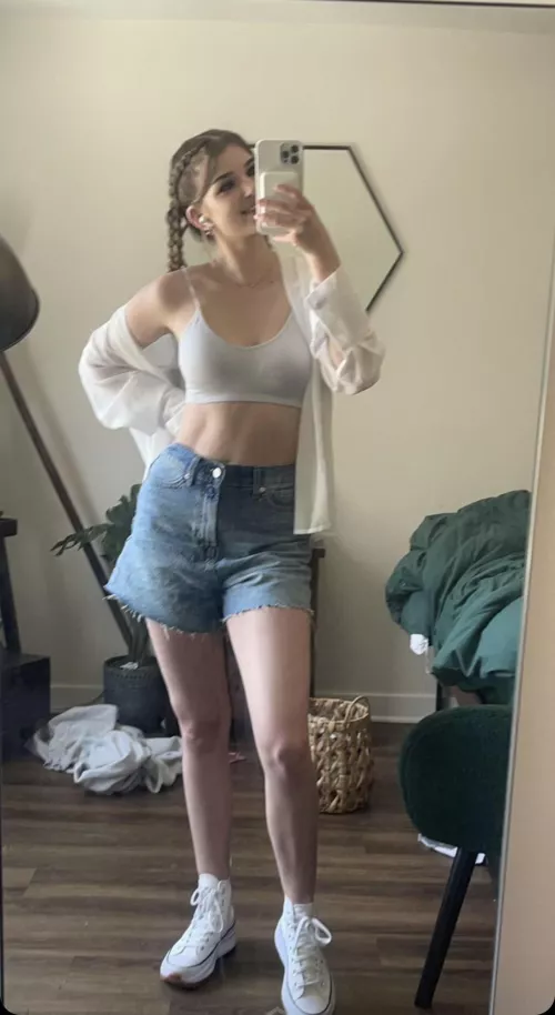 Brooke has me so hard. Drain me to her.