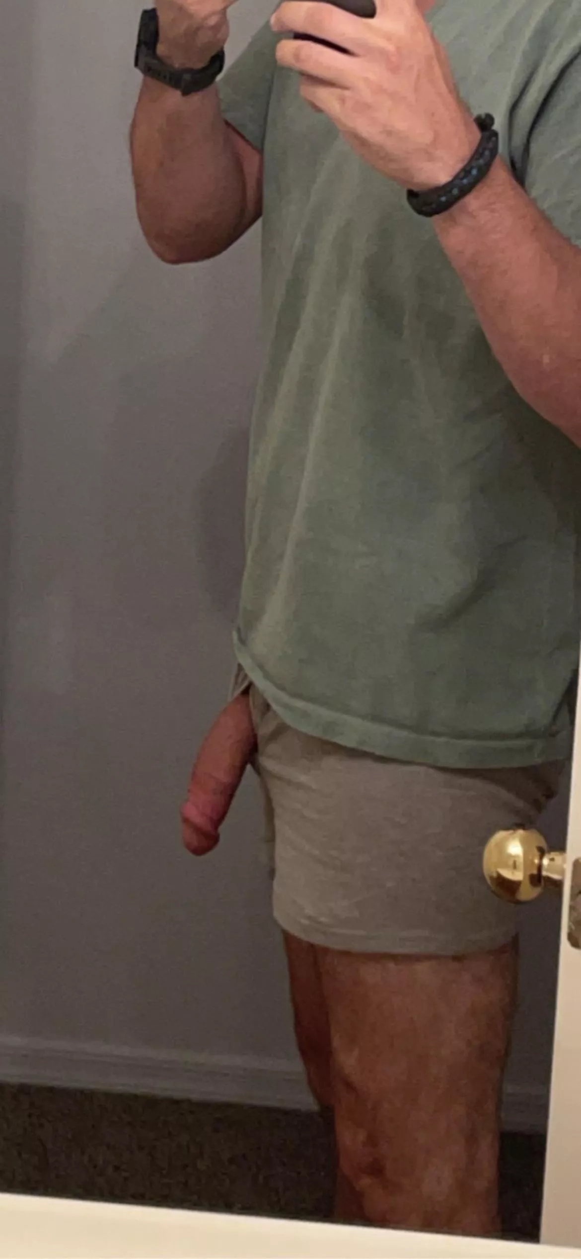 Broski [33]