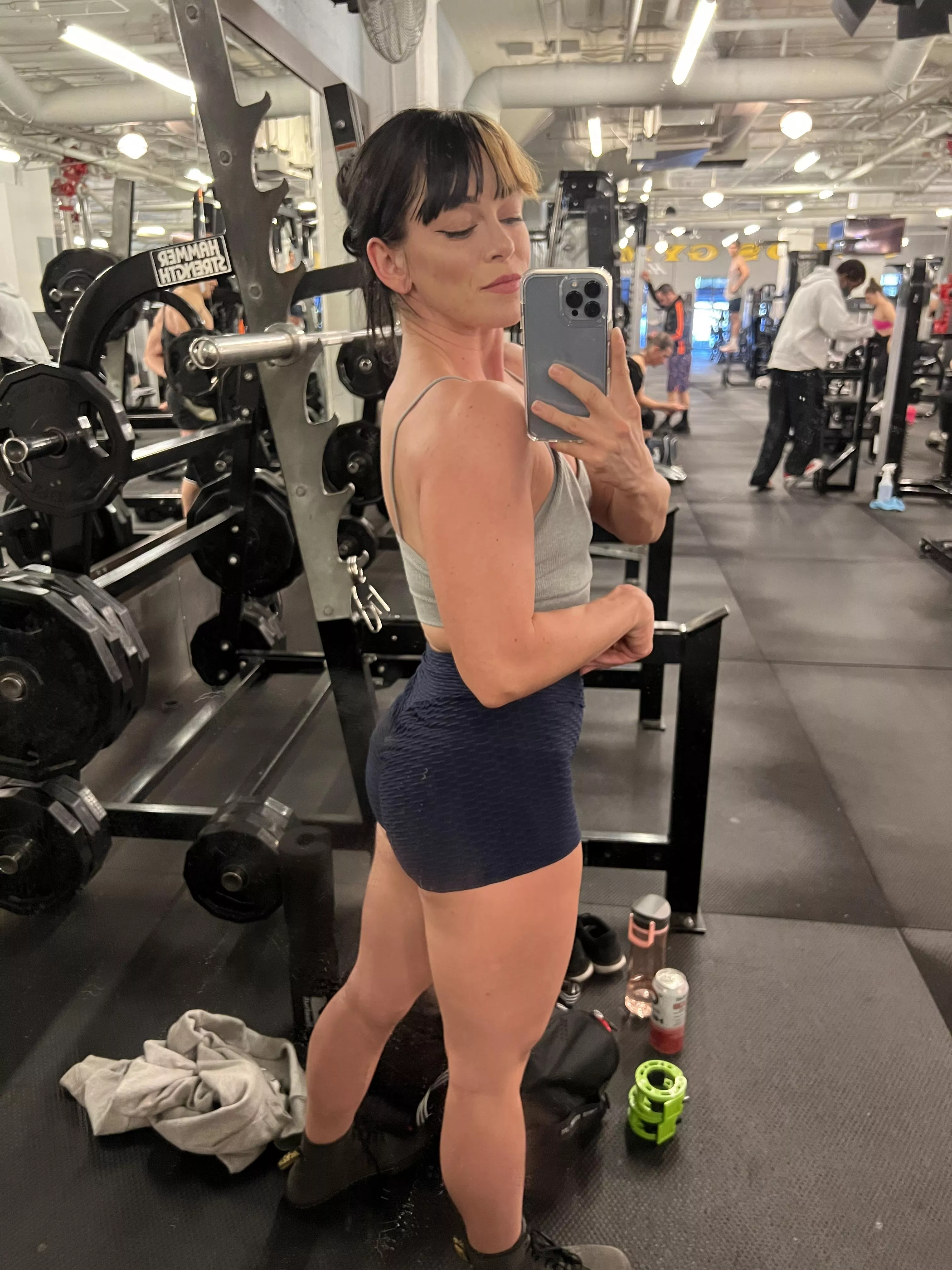 bulking so i’m a little self conscious rn but feel free to wish me a happy leg day 🤷‍♀️