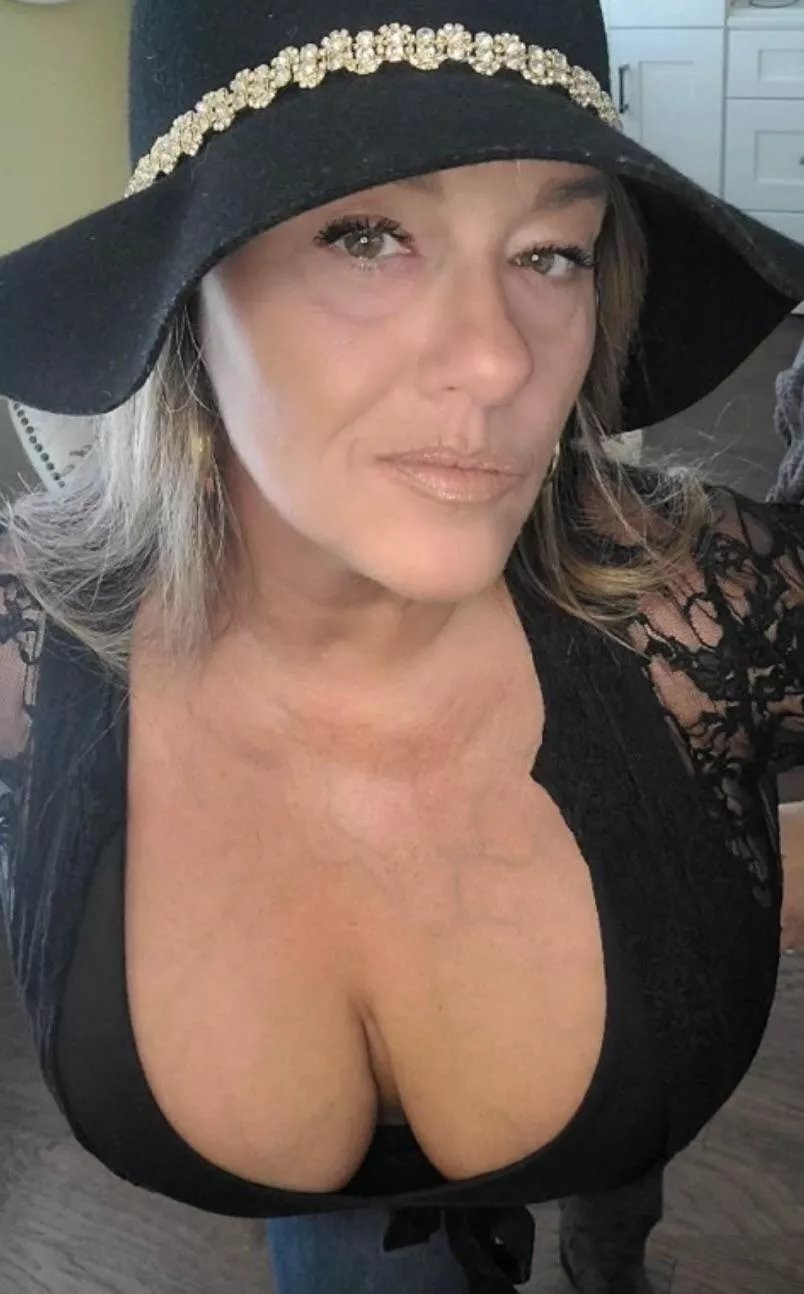Busty cougar 55