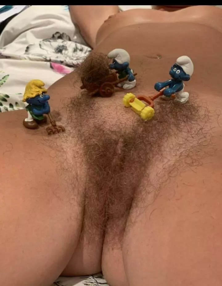 ��?Busy smurfs