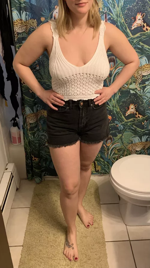 Can a 33 year old mom of two still pull this off? 👀