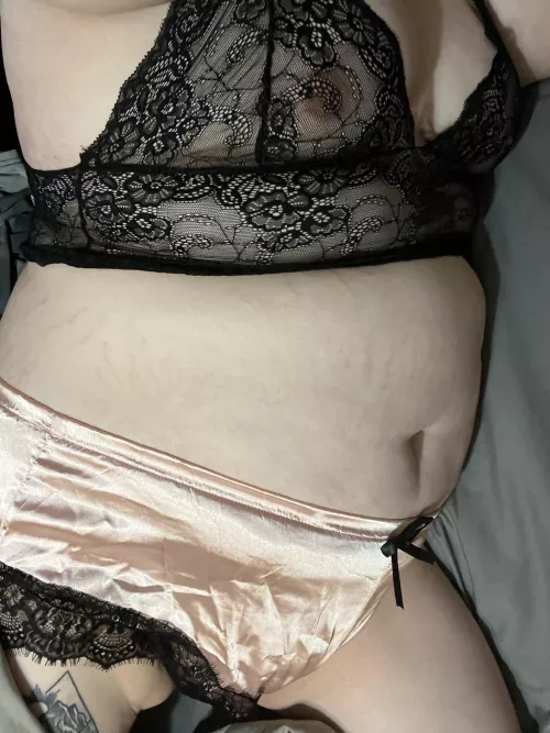 Can I please stay in bed all day 😴