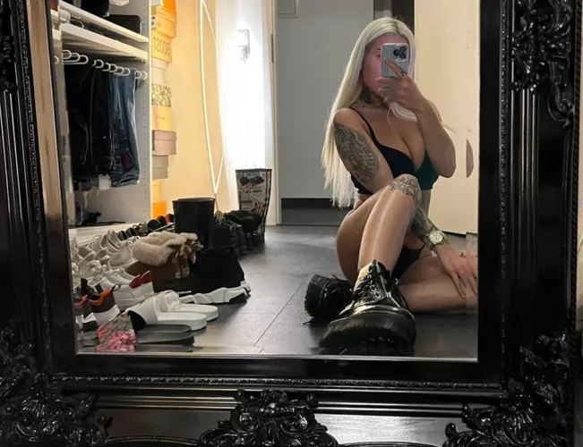 Can I sit on your face or cock?