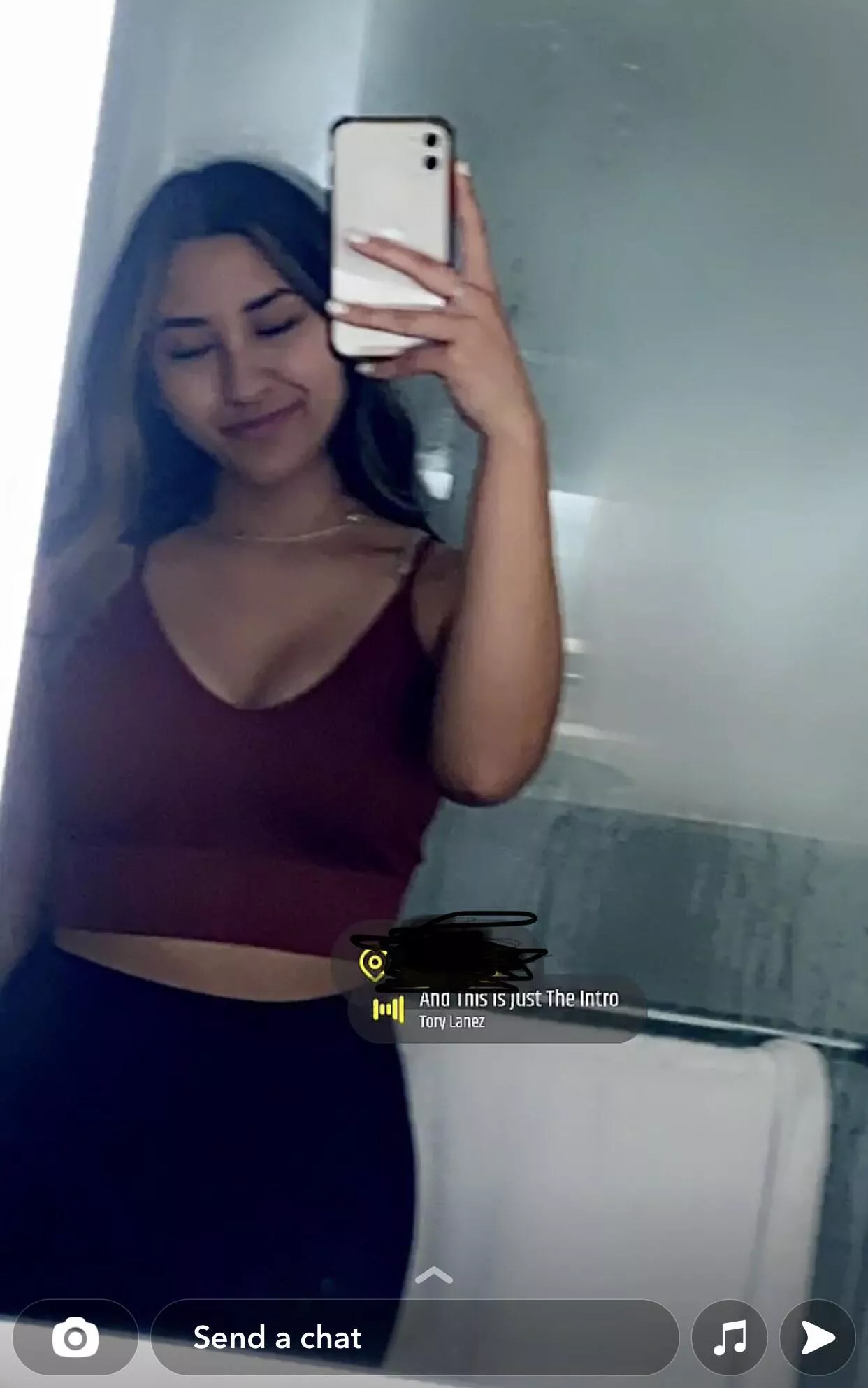 Can I watch someone jerk off to this t33n slut on discord live please