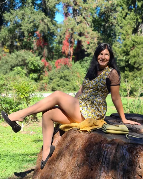 Can you spot the sheer pantyhose?