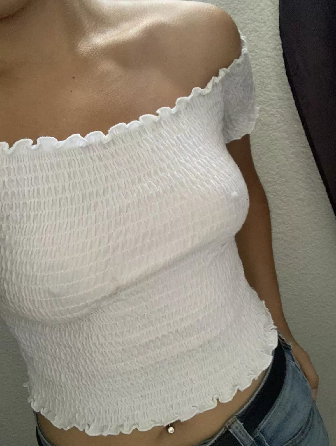 Can’t decide if I should put on a bra or not…