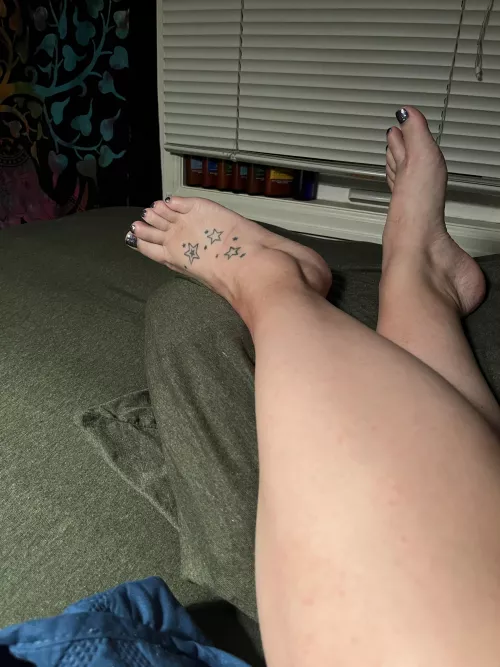 Can’t decide what color to paint my toes