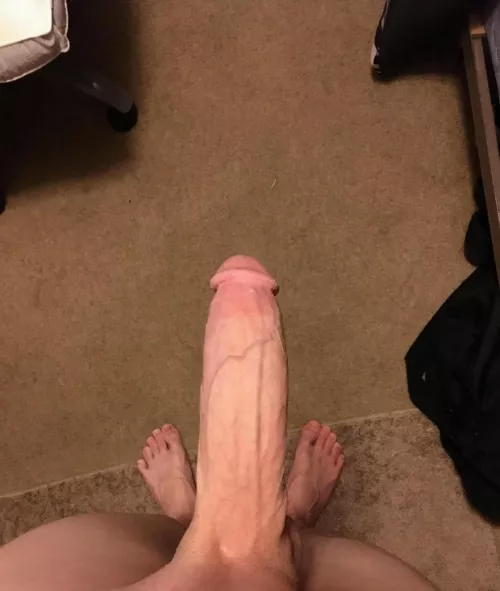 Can't sleep. Any ladies want to sext?