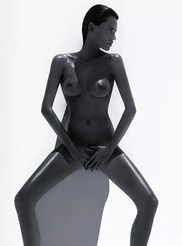 Catrinel Menghia