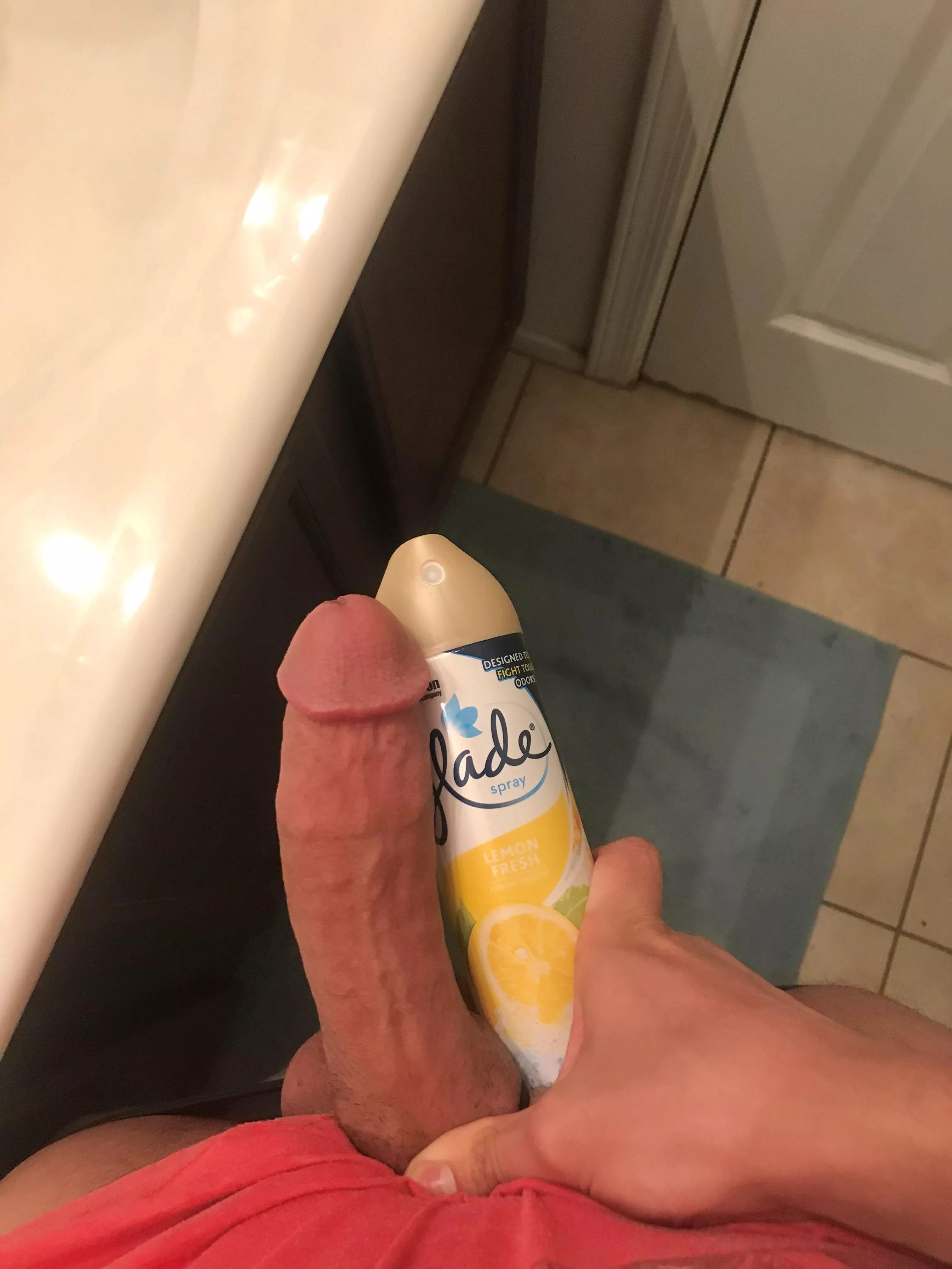 Cock compared to Air freshener 🍆💨