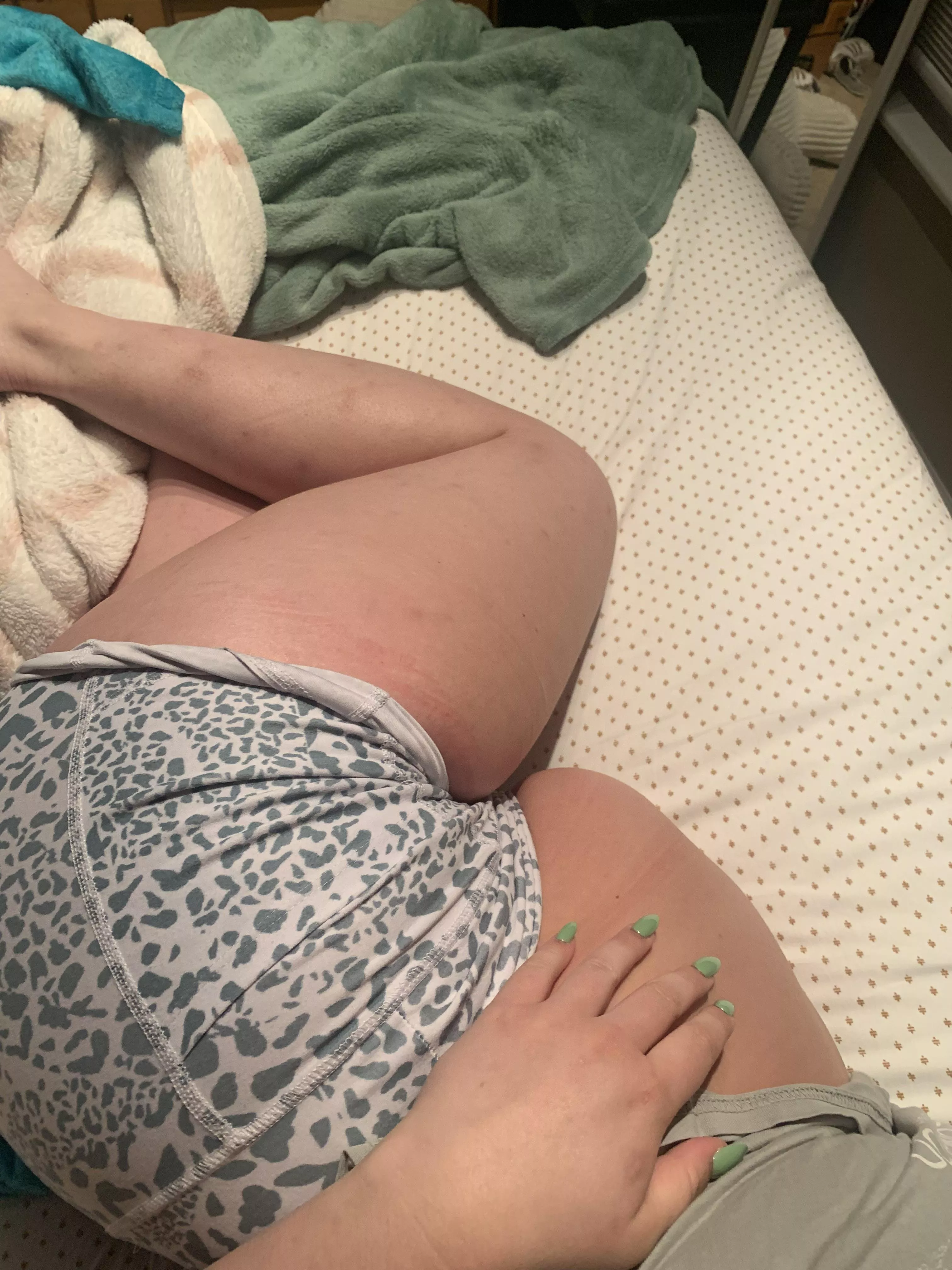 come cuddle me and rub my belly