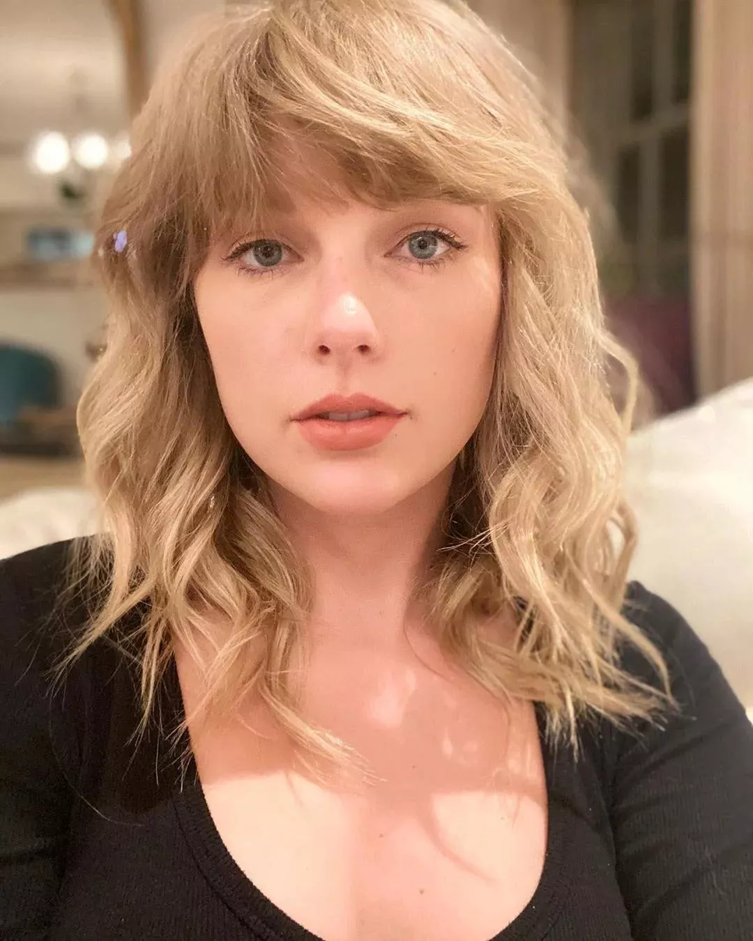 Come help me worship goddess Taylor