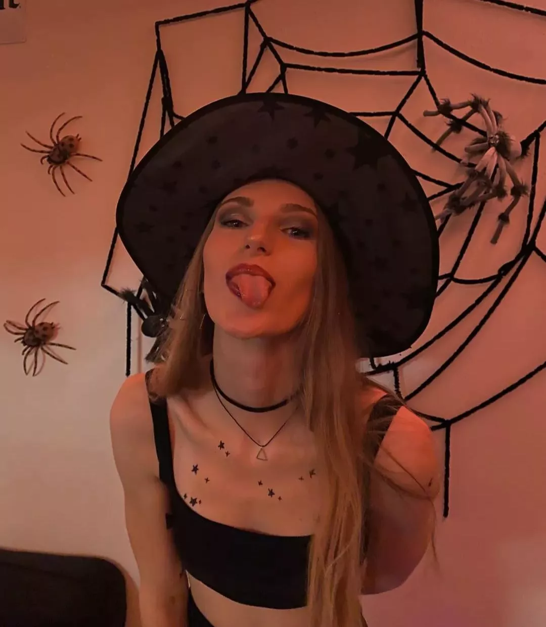 come here