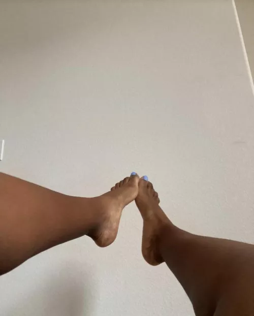 Come lick my soles